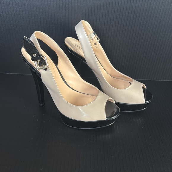 GUESS SANDALS - Picture 2 of 3